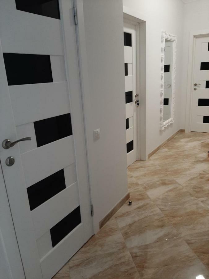 Apartment In Serbska Lviv Buitenkant foto