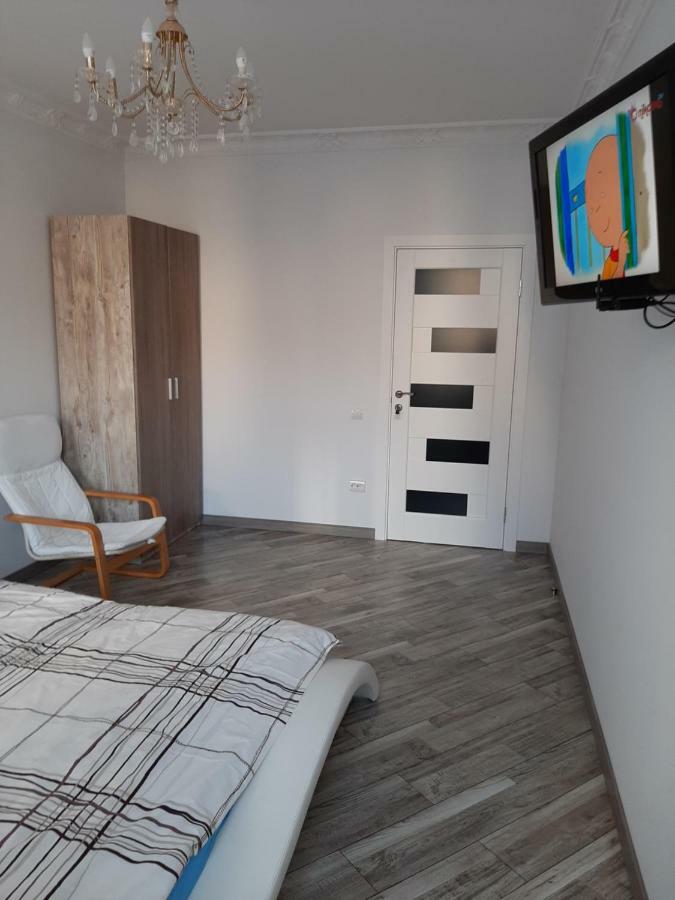 Apartment In Serbska Lviv Buitenkant foto