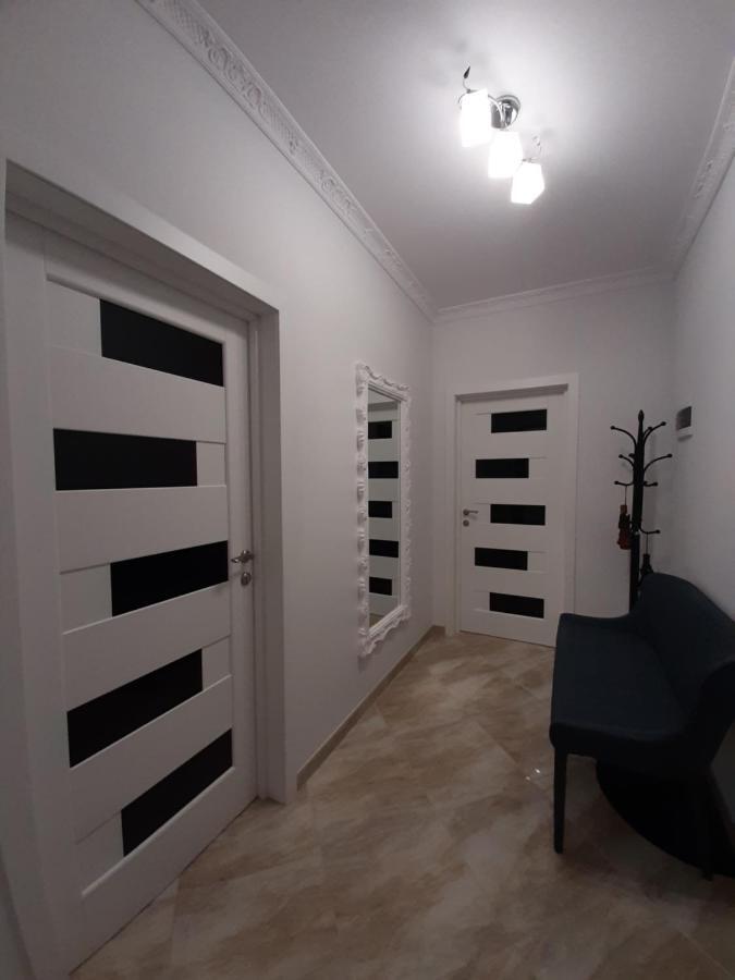 Apartment In Serbska Lviv Buitenkant foto